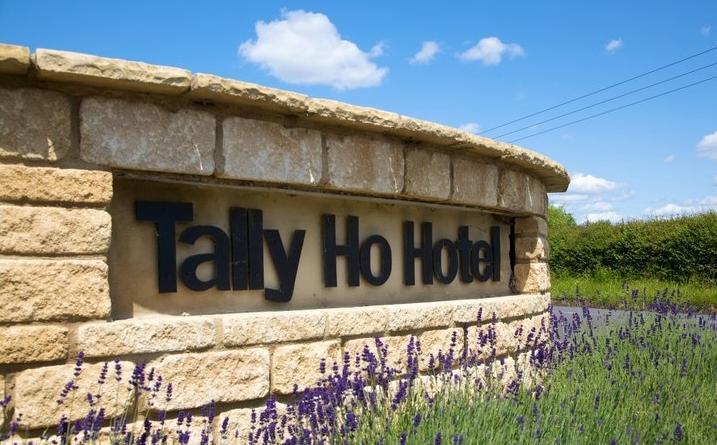 The Tally Ho Hotel - B&B บิสเตอร์ ภายนอก รูปภาพ