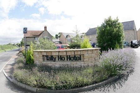 The Tally Ho Hotel - B&B บิสเตอร์ ภายนอก รูปภาพ